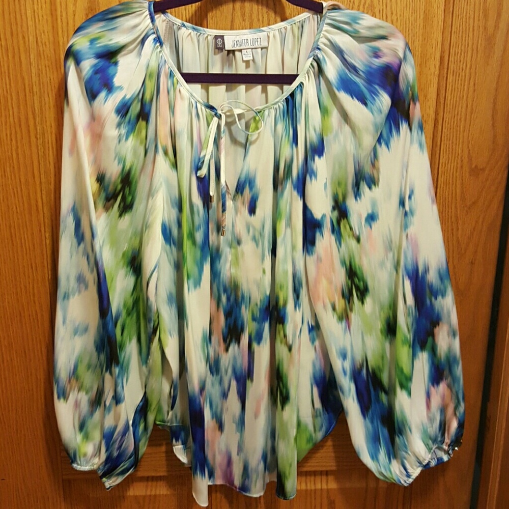 Jennifer Lopez tunic
